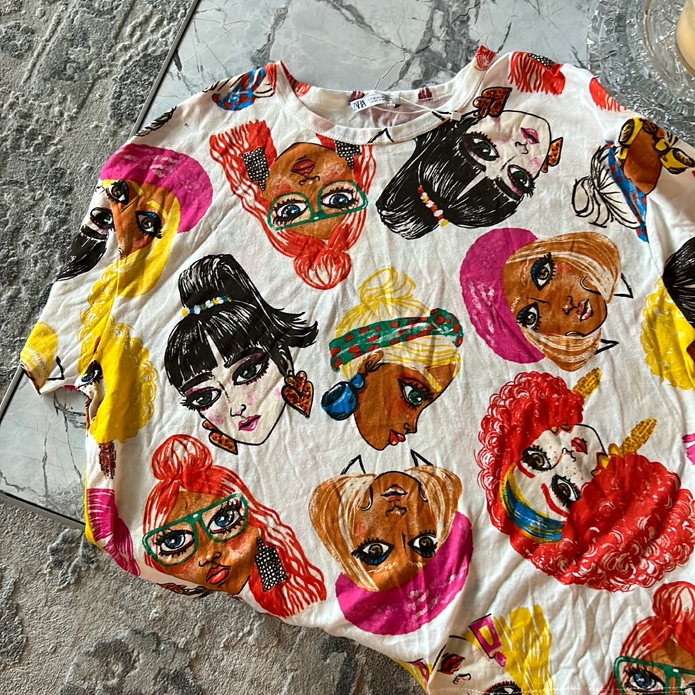 Zara colorful women’s faces tshirt medium